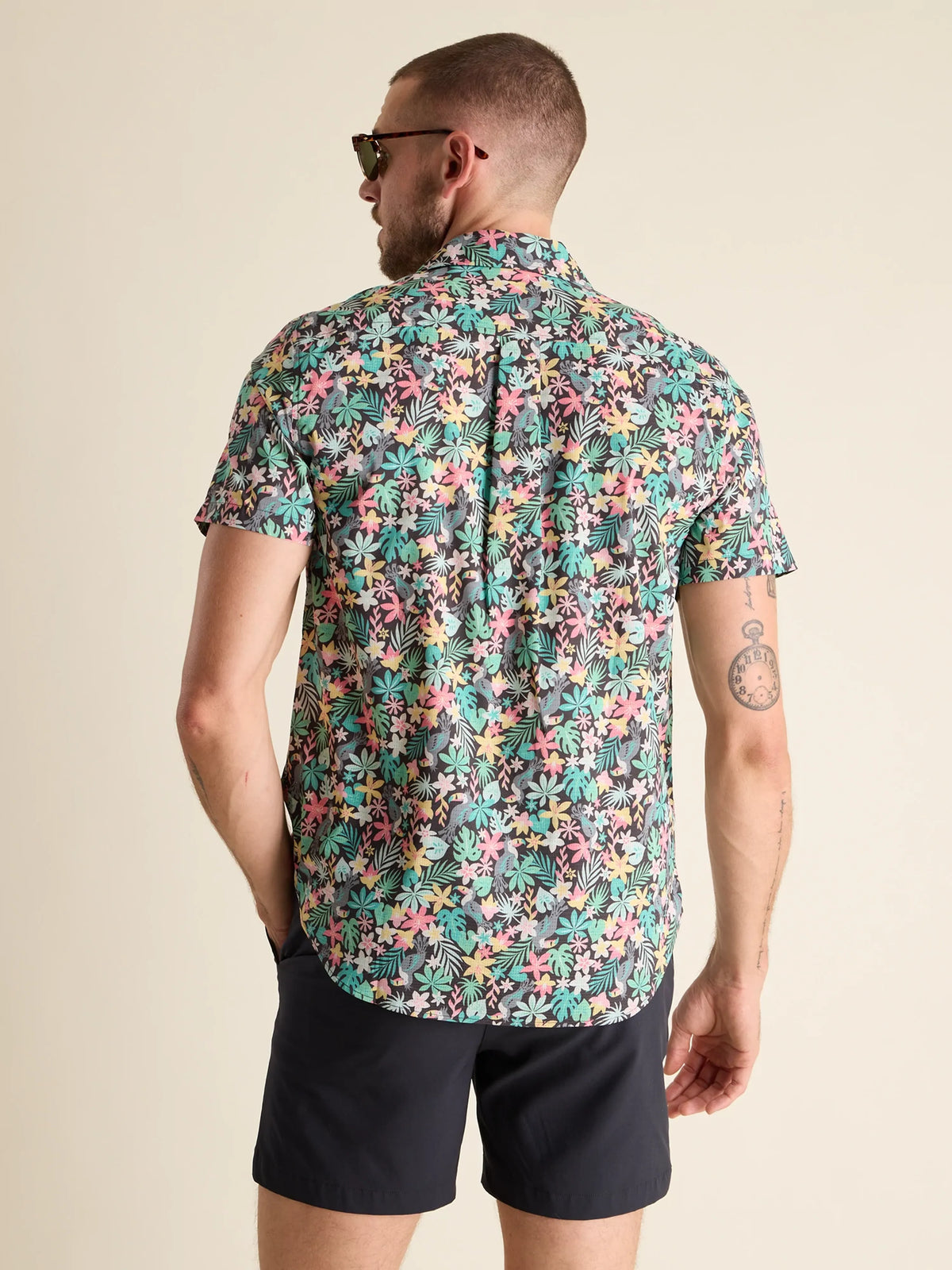 Breezetech Friday Shirt (Bloomerang)